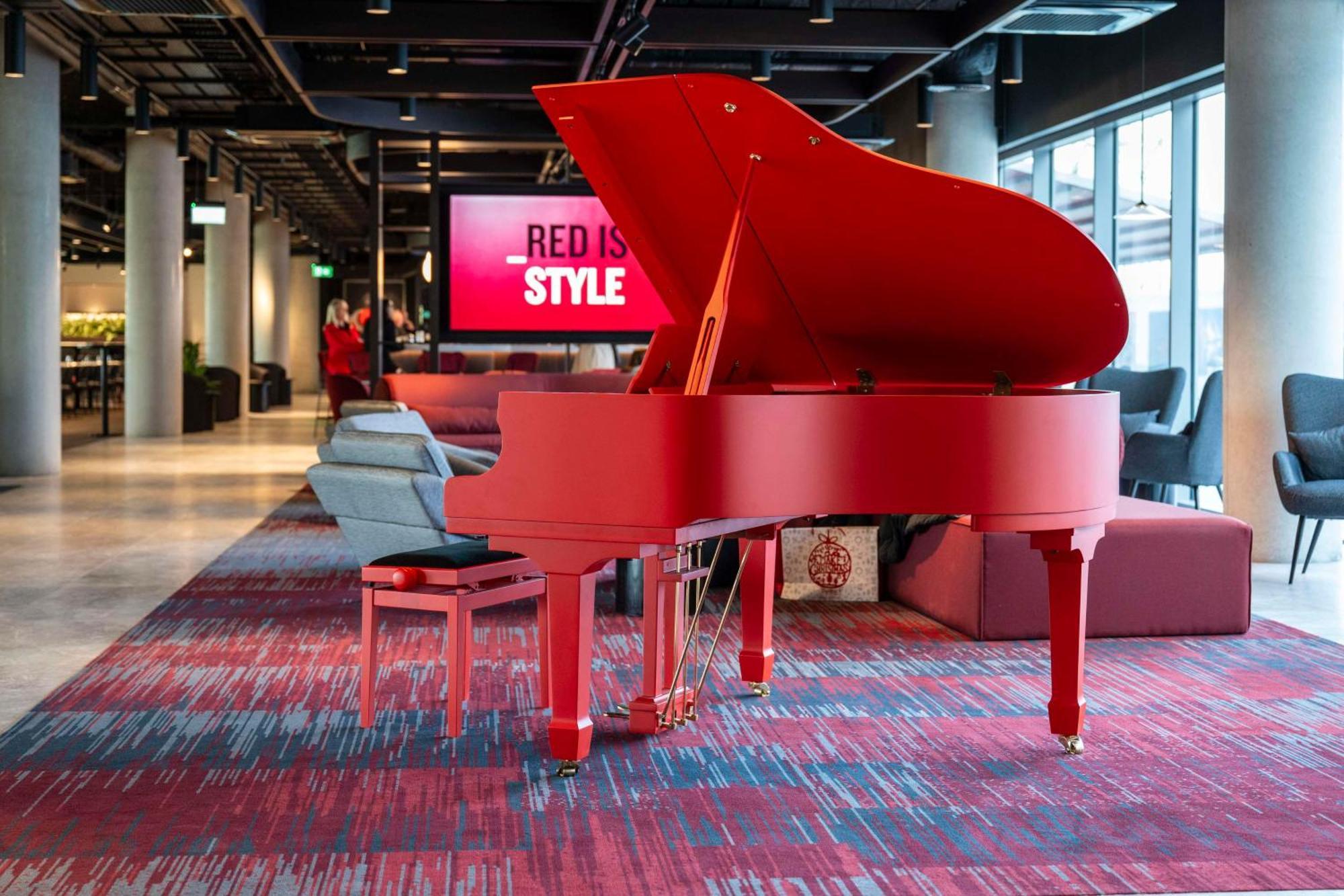 Radisson Red Galway Hotel ภายนอก รูปภาพ