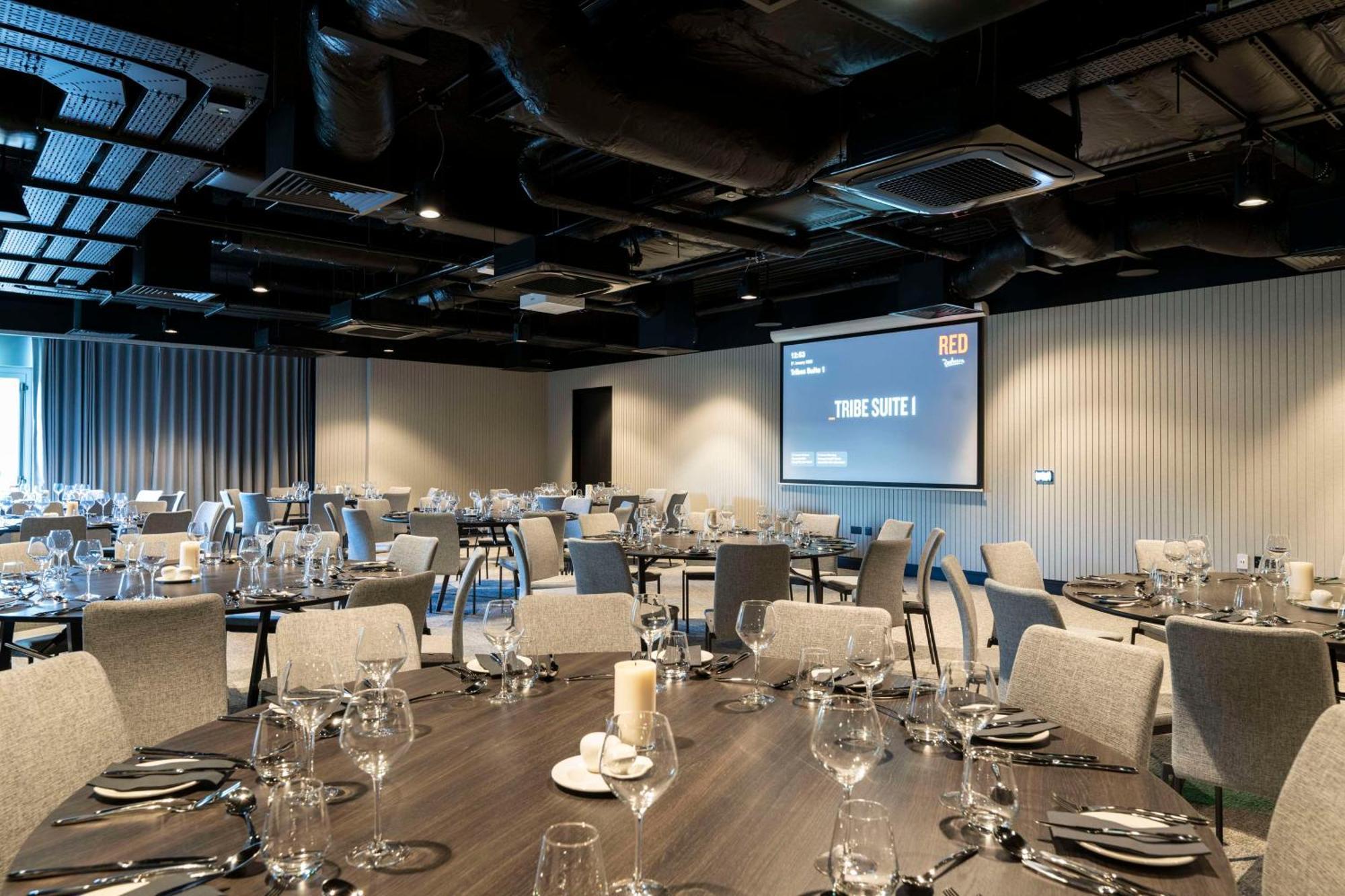 Radisson Red Galway Hotel ภายนอก รูปภาพ